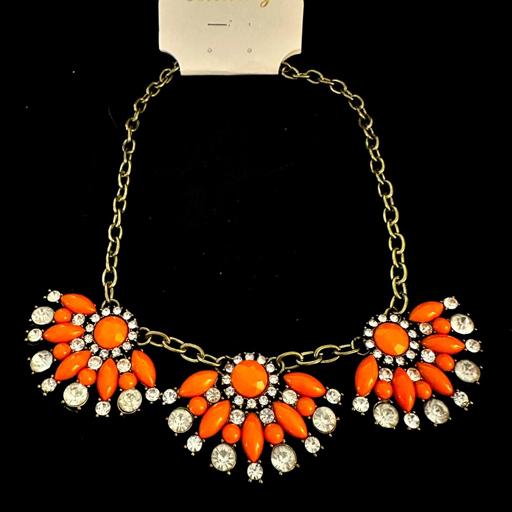 Beautiful orange bling necklace 💎 NWT